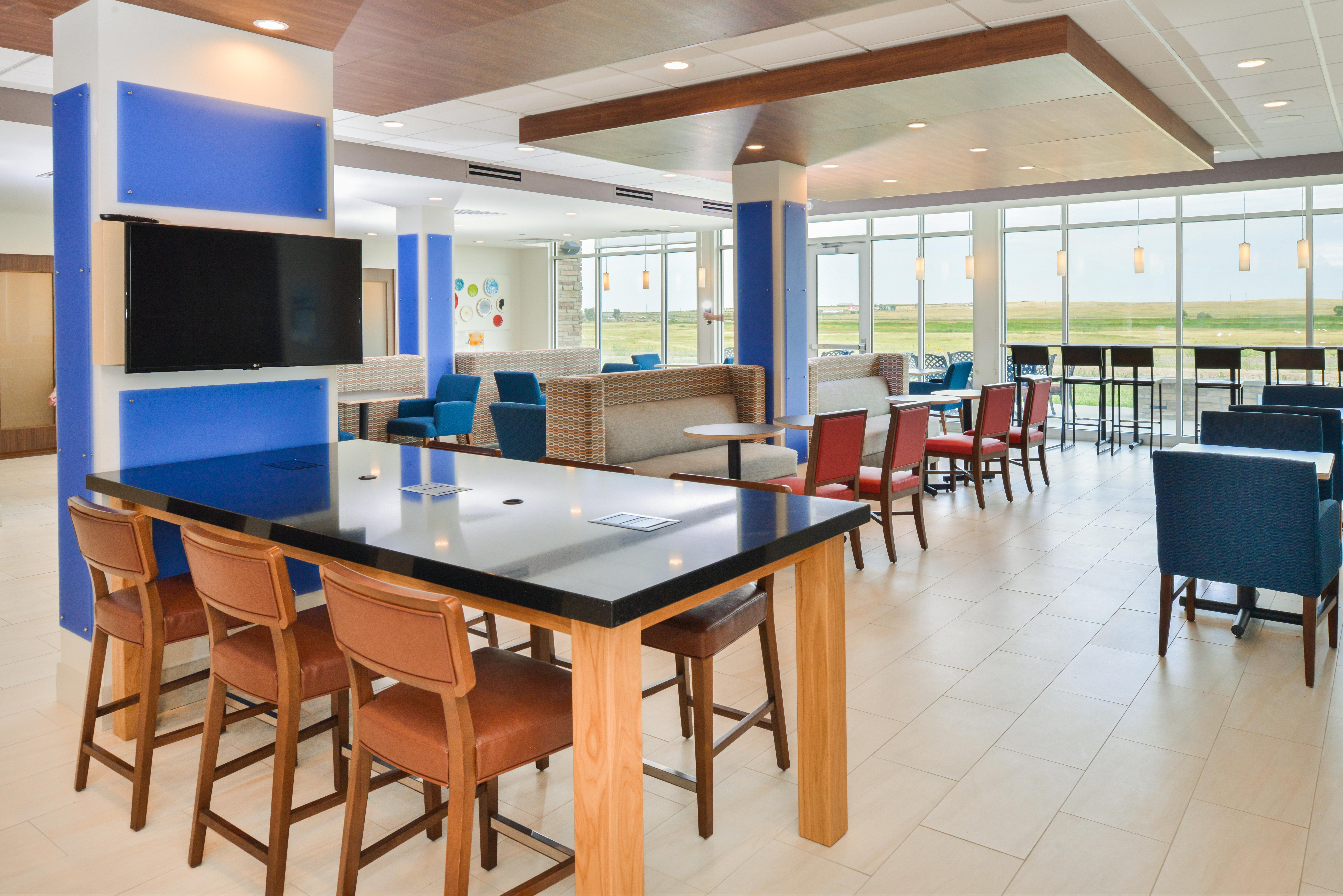 Holiday Inn Express & Suites - Chadron By Ihg Buitenkant foto