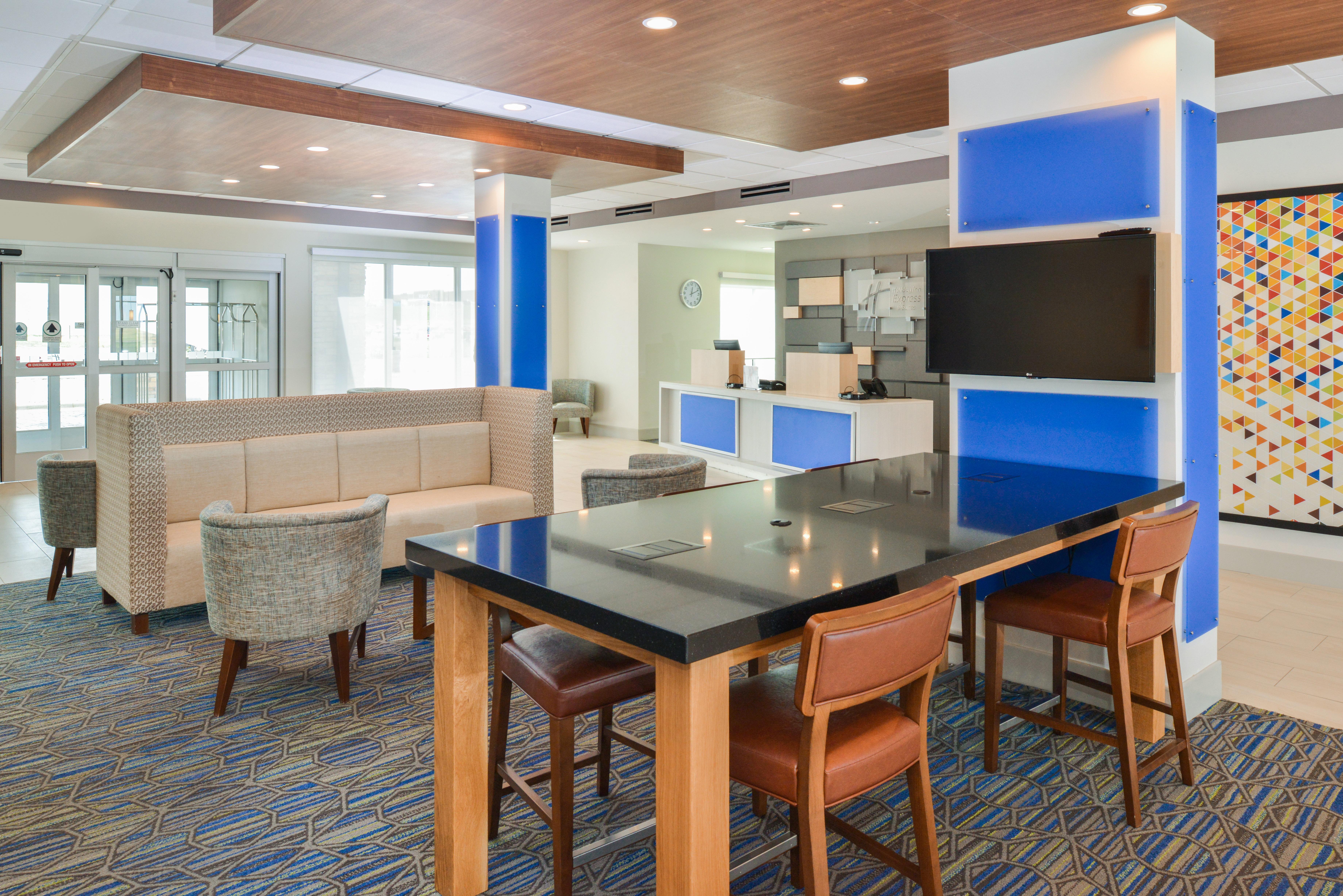 Holiday Inn Express & Suites - Chadron By Ihg Buitenkant foto